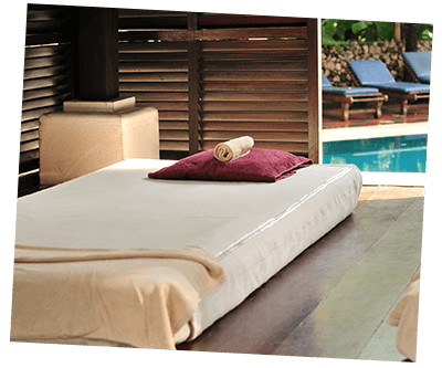 poolside-massage-area