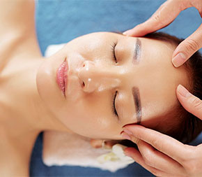 patient receiving craniosacral therapy